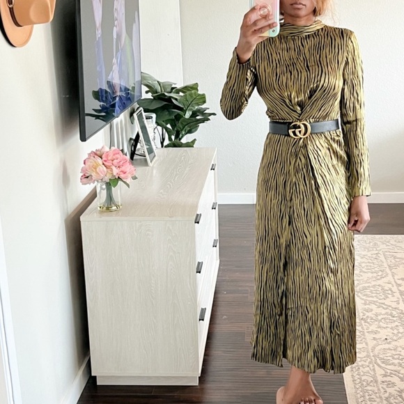 Revolve Maxi Petersyn Zebra High Neck Silky Stain Dress Zuma small revolve - Picture 5 of 6